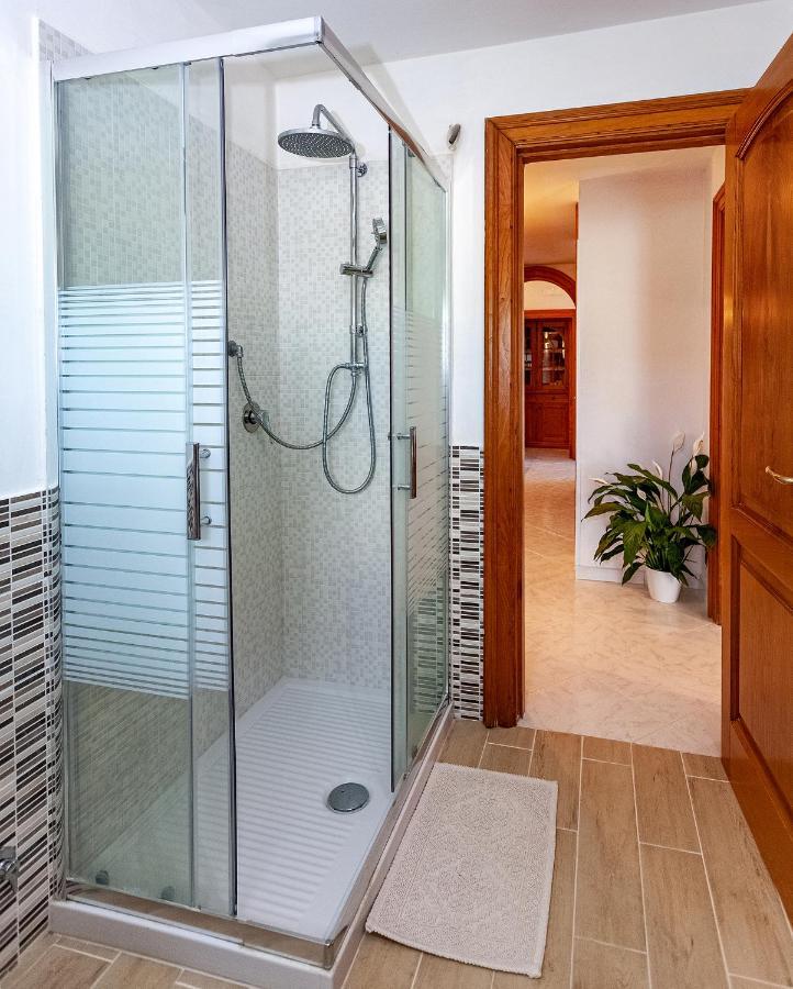 Il Tiglio Holiday Home - De Vivo Realty ماسّا لوبْرينسِ المظهر الخارجي الصورة