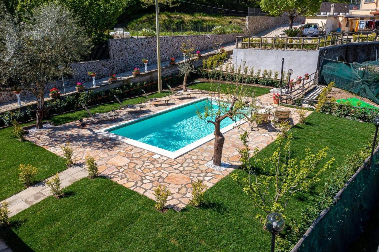 Il Tiglio Holiday Home - De Vivo Realty ماسّا لوبْرينسِ المظهر الخارجي الصورة
