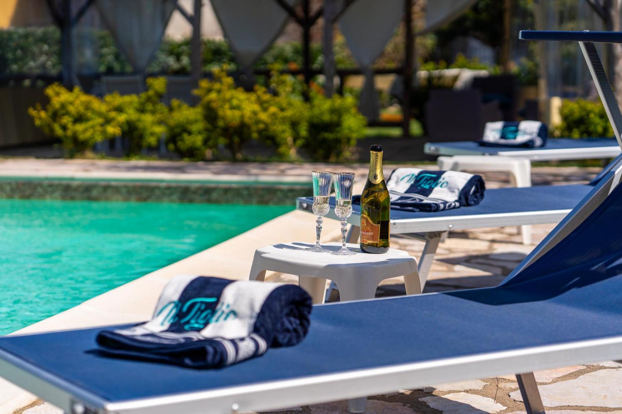 Il Tiglio Holiday Home - De Vivo Realty ماسّا لوبْرينسِ المظهر الخارجي الصورة