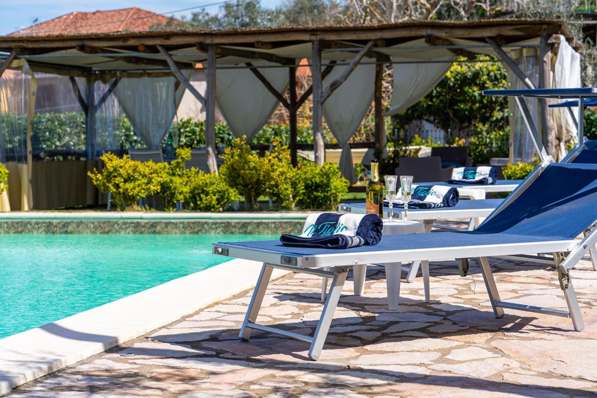 Il Tiglio Holiday Home - De Vivo Realty ماسّا لوبْرينسِ المظهر الخارجي الصورة