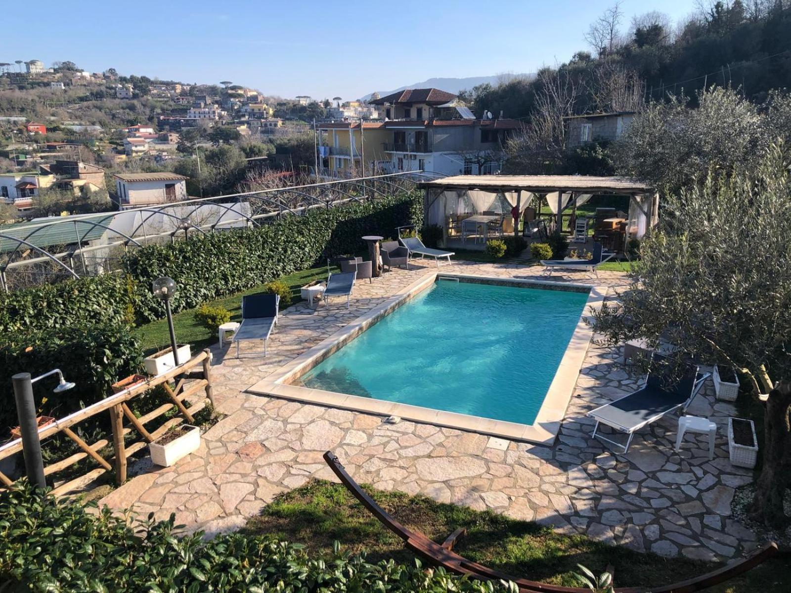 Il Tiglio Holiday Home - De Vivo Realty ماسّا لوبْرينسِ المظهر الخارجي الصورة